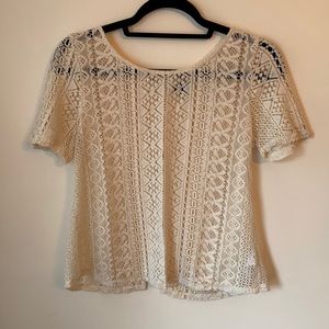 American Eagle Lace Button back Top